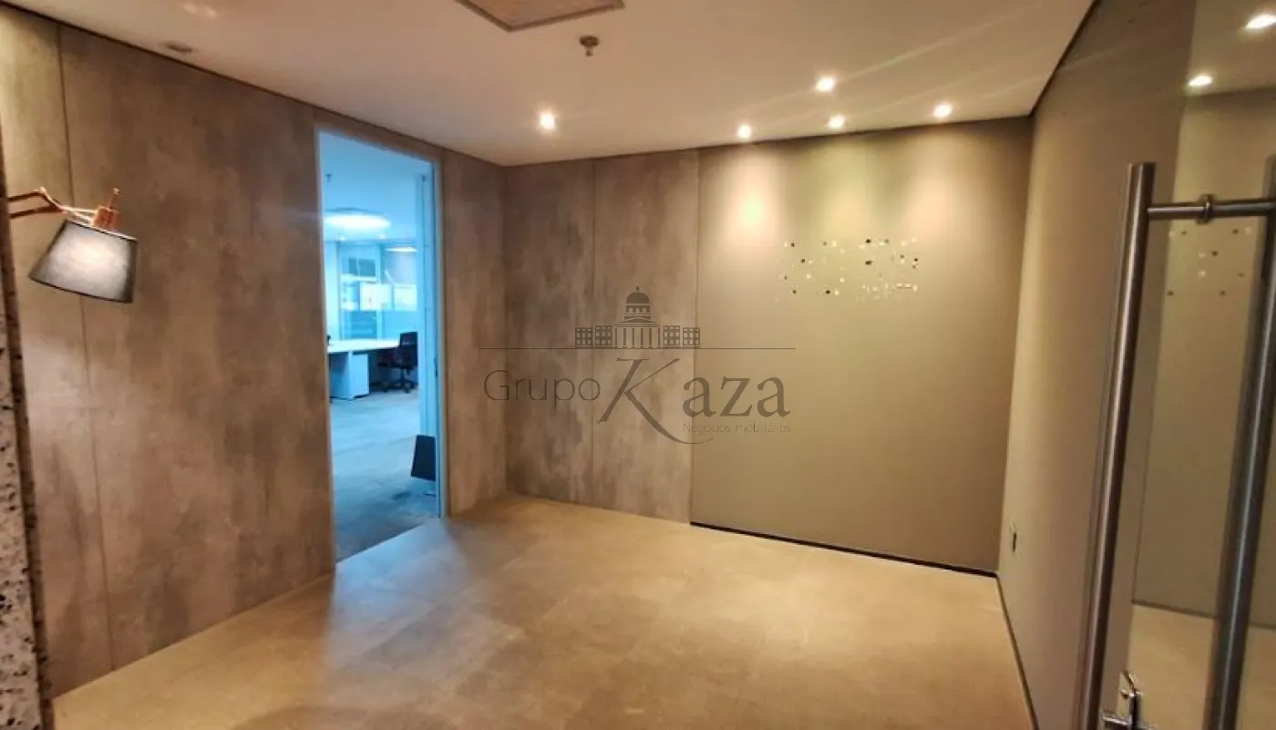 Foto 15 de Comercial Conjunto Comercial em Jardim Paulistano, São Paulo - imagem 15