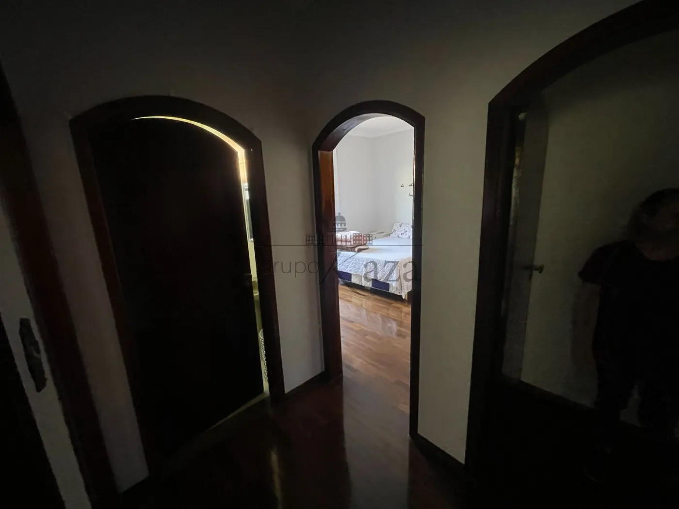 hall quartos