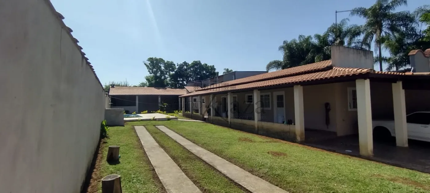 Foto 1 de Casa Padrão em Vila Menino Jesus, Caçapava - imagem 1