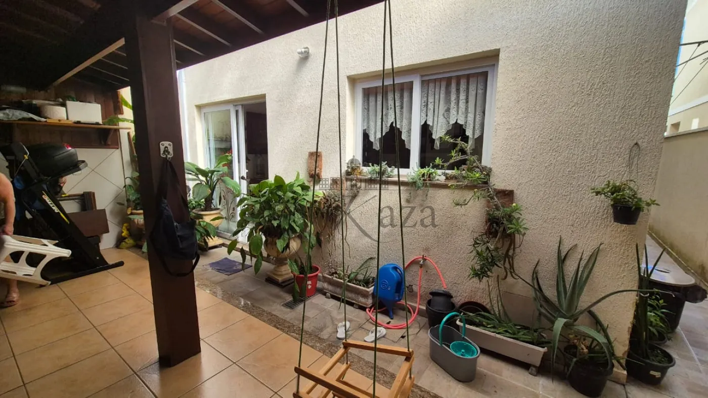 Foto 4 de Casa Condomínio em Jardim Santa Maria, Jacareí - imagem 4