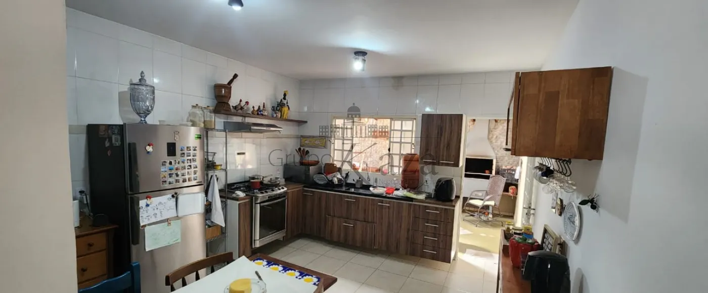 Foto 3 de Casa Sobrado em Bandeira Branca, Jacareí - imagem 3