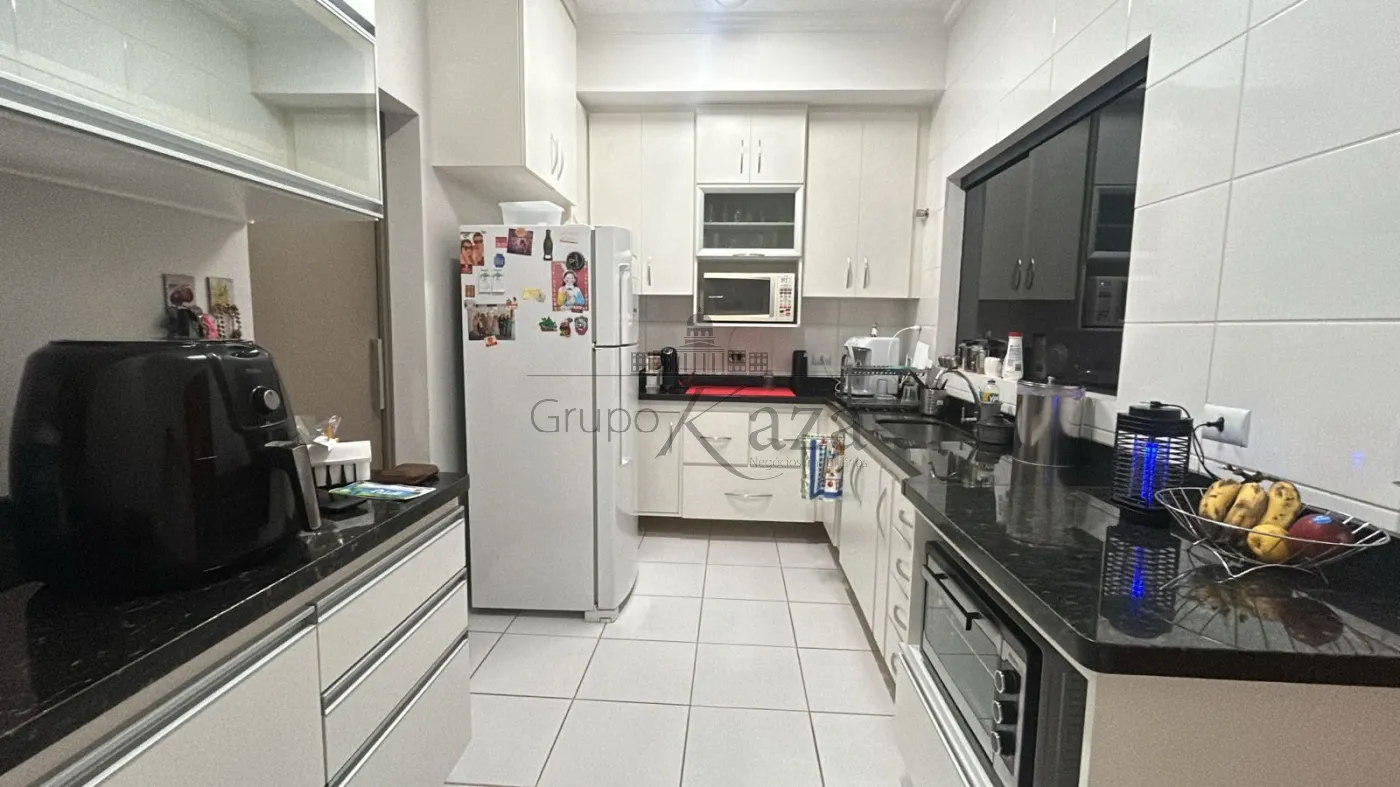 Foto 37 de Casa Condomínio em Jardim Altos de Santana I, Jacareí - imagem 37