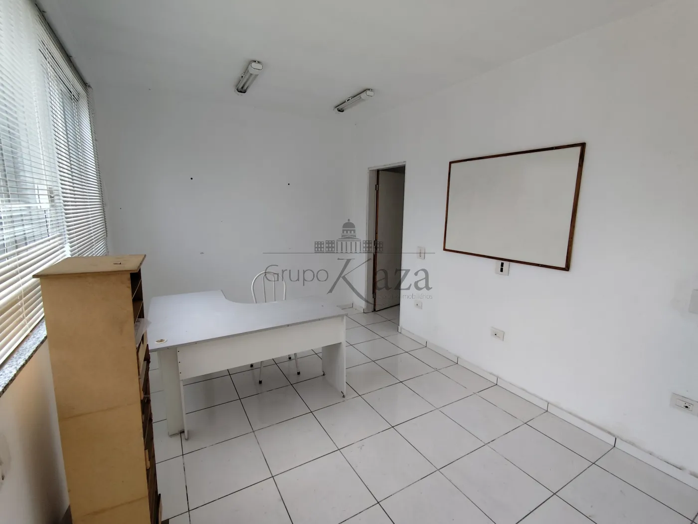 Foto 1 de Comercial Galpão em Cidade Jardim, Jacareí - imagem 1 Foto 1 de Comercial Galpão em Cidade Jardim, Jacareí - imagem 1