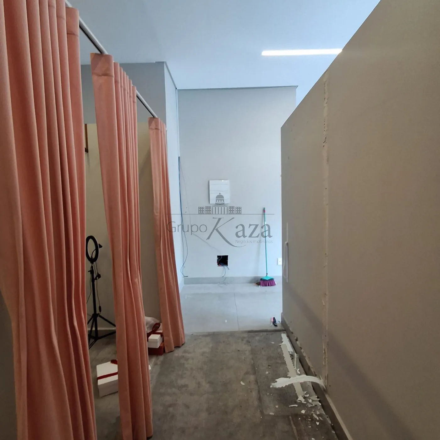 Foto 6 de Comercial Ponto Comercial em Urbanova, São José dos Campos - imagem 6