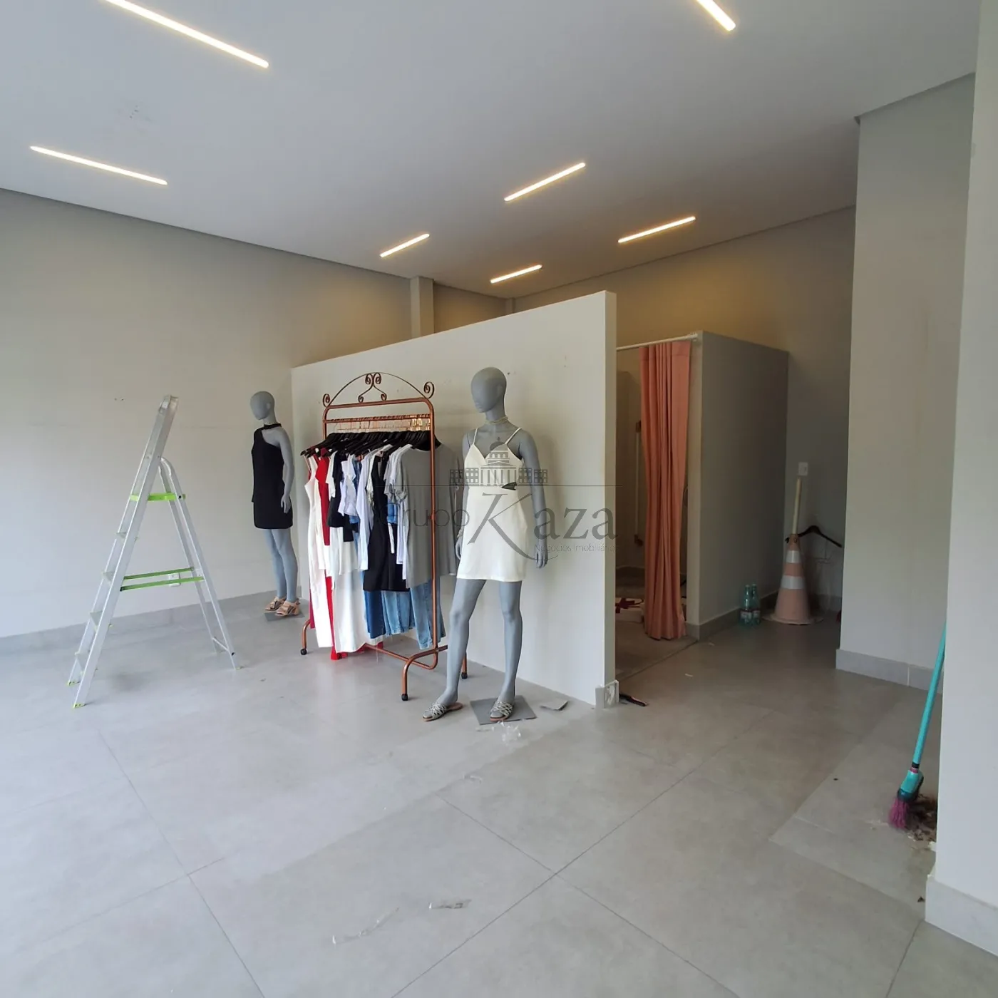 Foto 2 de Comercial Ponto Comercial em Urbanova, São José dos Campos - imagem 2