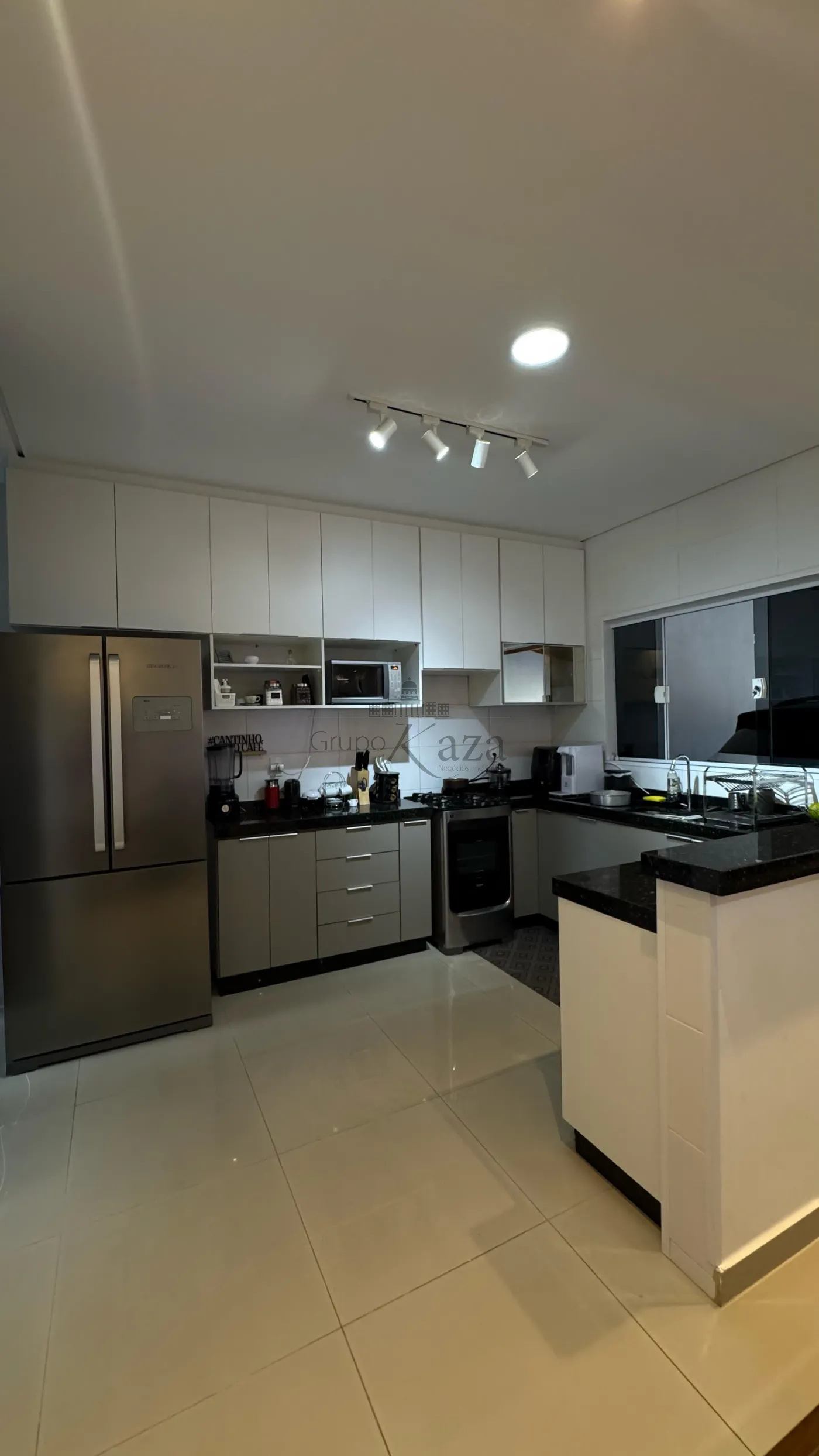 Foto 2 de Casa Padrão em Portal dos Pássaros, São José dos Campos - imagem 2