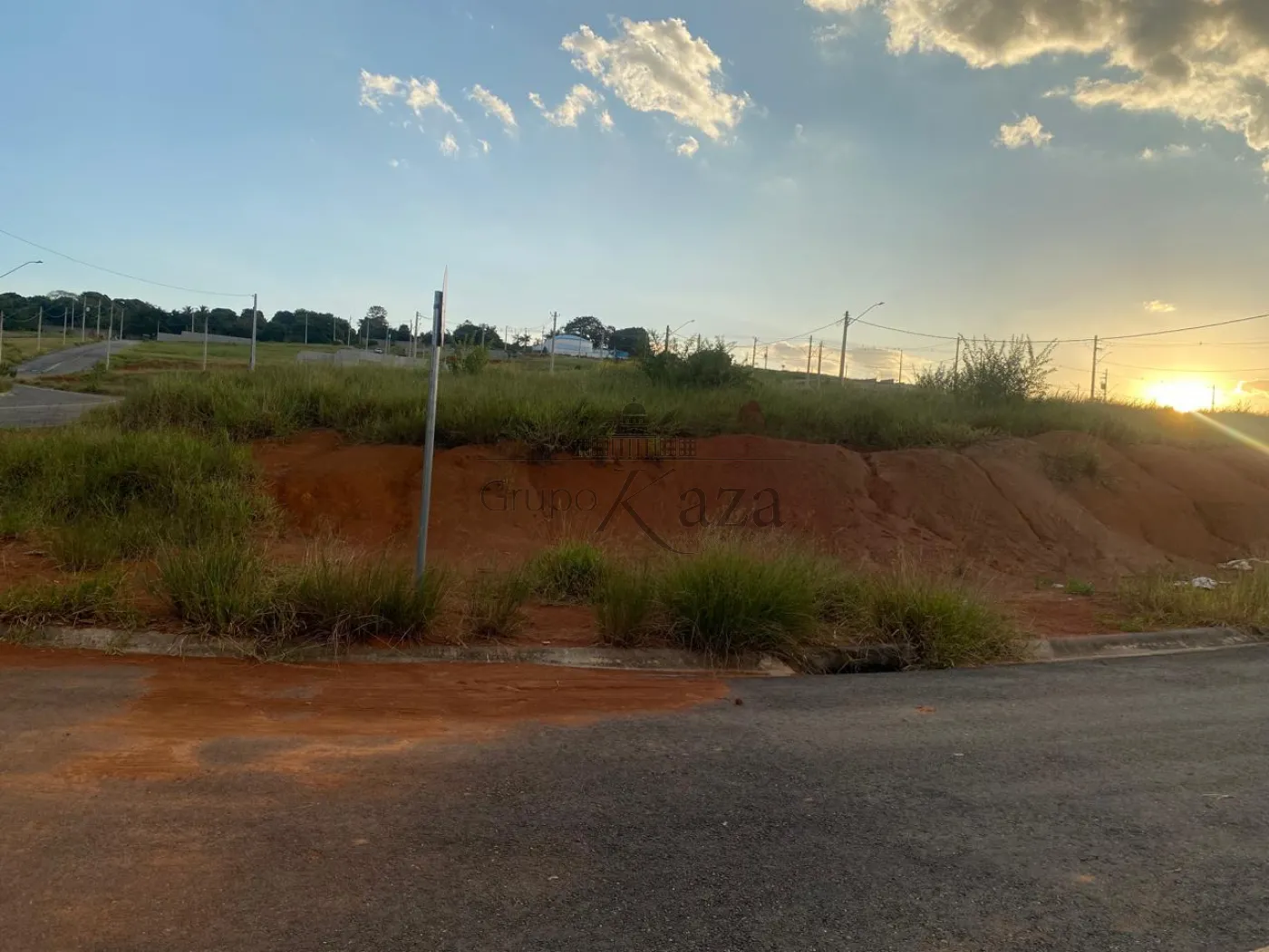 Foto 4 de Terreno Padrão em Loteamento Portal do Lago, Caçapava - imagem 4