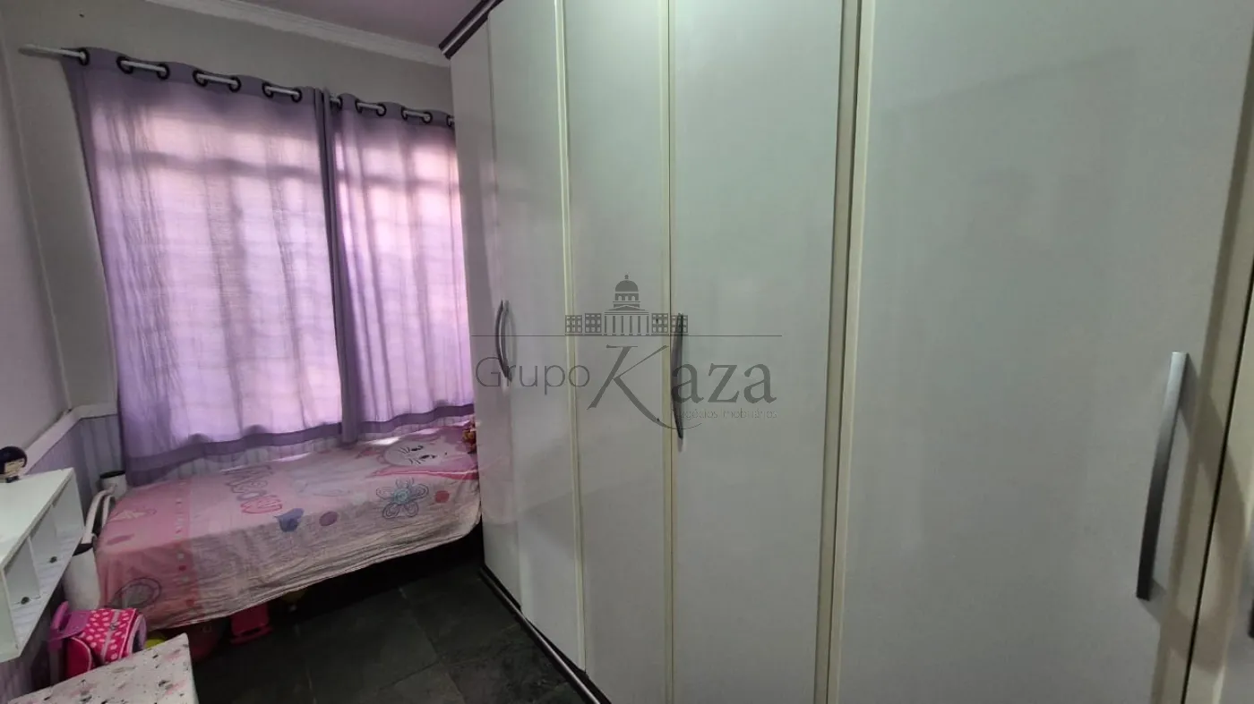 Foto 8 de Casa Padrão em Vila Pinheiro, Jacareí - imagem 8
