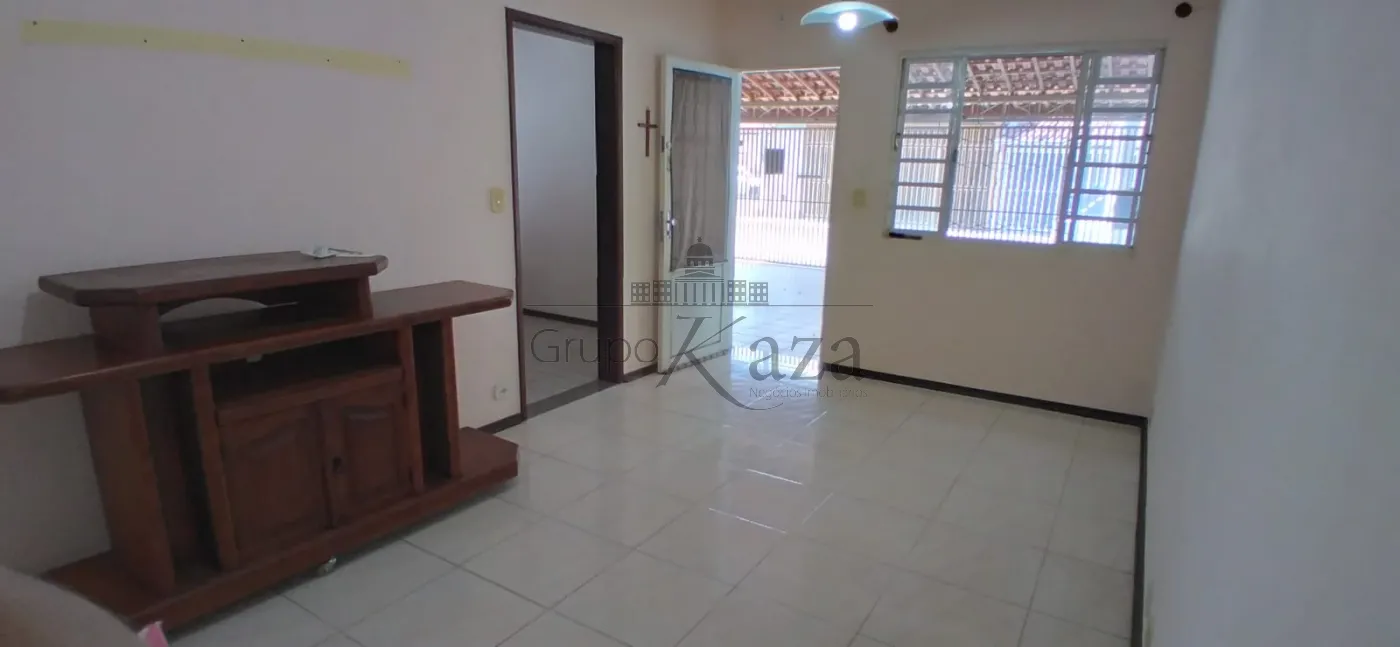 Foto 3 de Casa Condomínio em Jardim das Flores, São José dos Campos - imagem 3