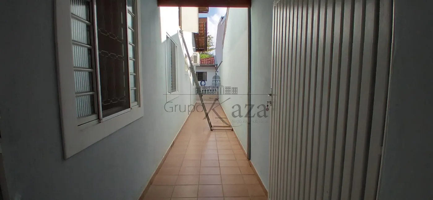 Foto 11 de Casa Condomínio em Jardim das Flores, São José dos Campos - imagem 11