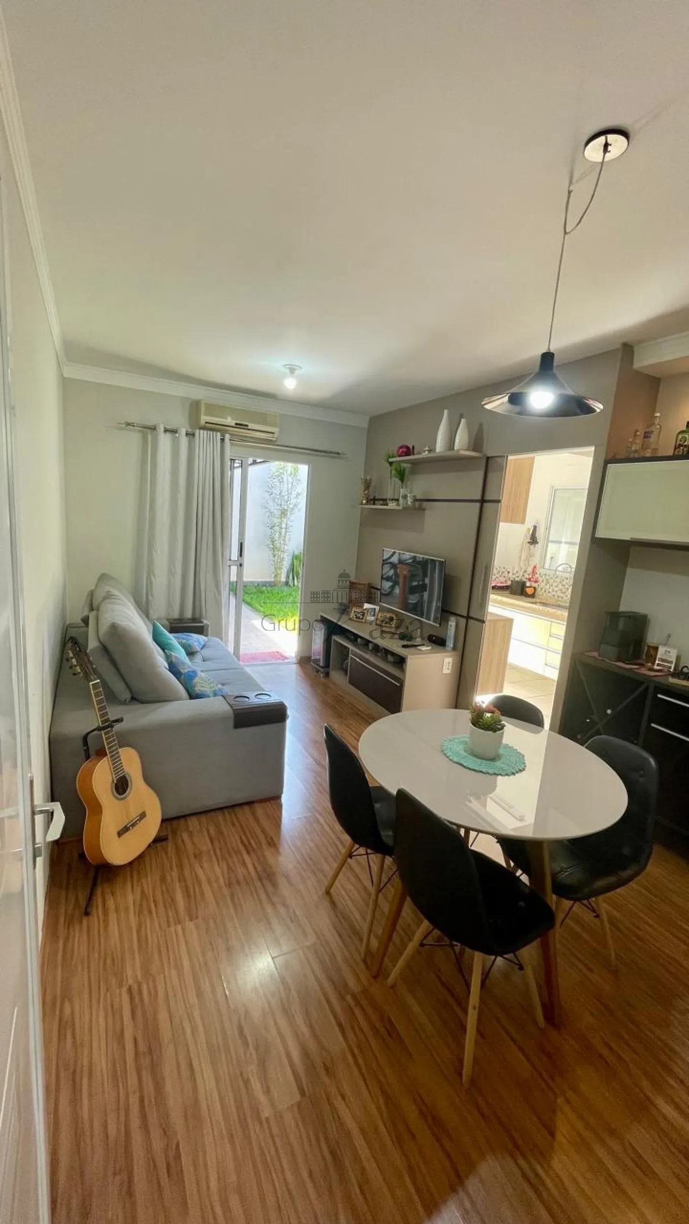 Foto 1 de Casa Condomínio em Eugênio de Melo, São José dos Campos - imagem 1