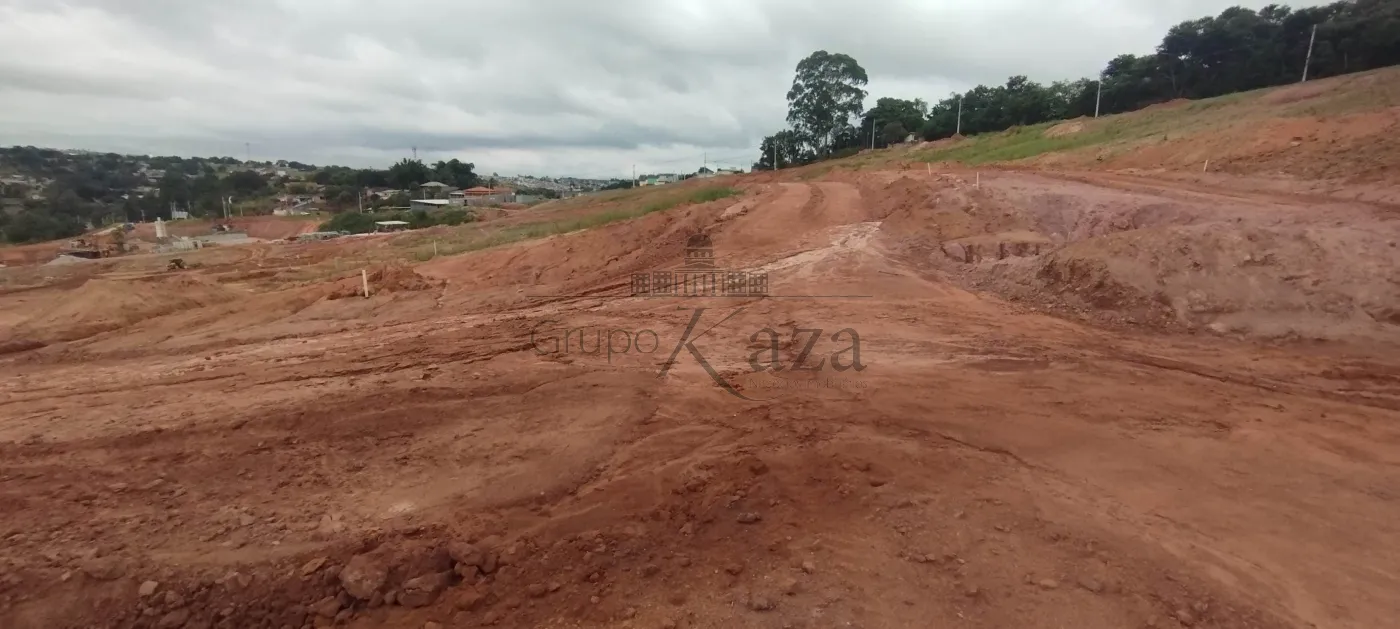 Foto 2 de Terreno Padrão em Jardim Santa Hermínia, São José dos Campos - imagem 2