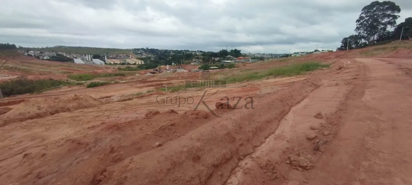 Foto 1 de Terreno Padrão em Jardim Santa Hermínia, São José dos Campos - imagem 1
