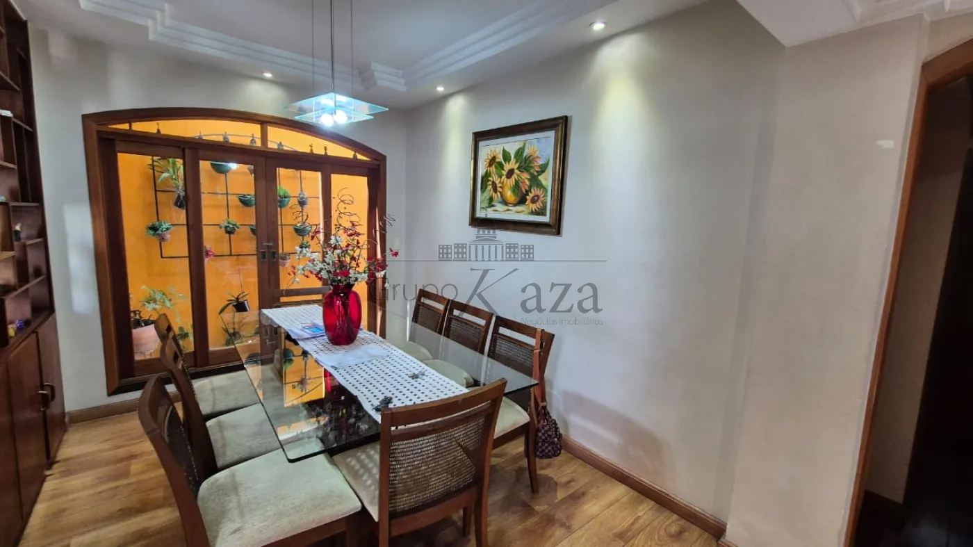 Foto 4 de Casa Comercial  Residencial em Vila Pinheiro, Jacareí - imagem 4