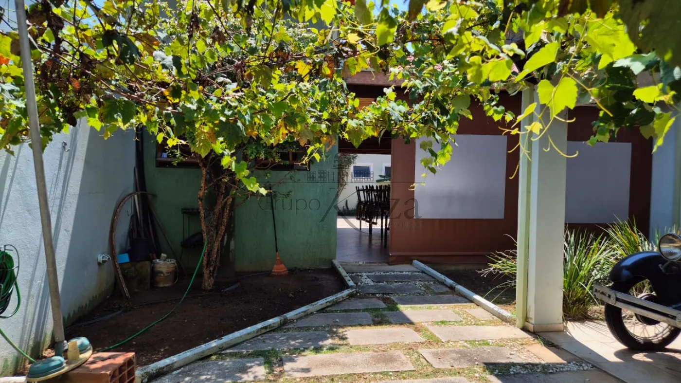 Foto 42 de Casa Comercial  Residencial em Vila Pinheiro, Jacareí - imagem 42