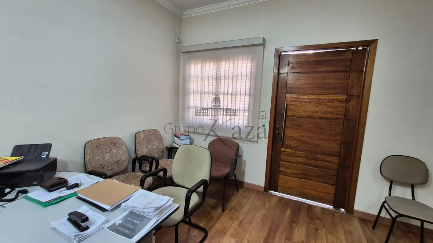 Foto 34 de Casa Comercial  Residencial em Vila Pinheiro, Jacareí - imagem 34