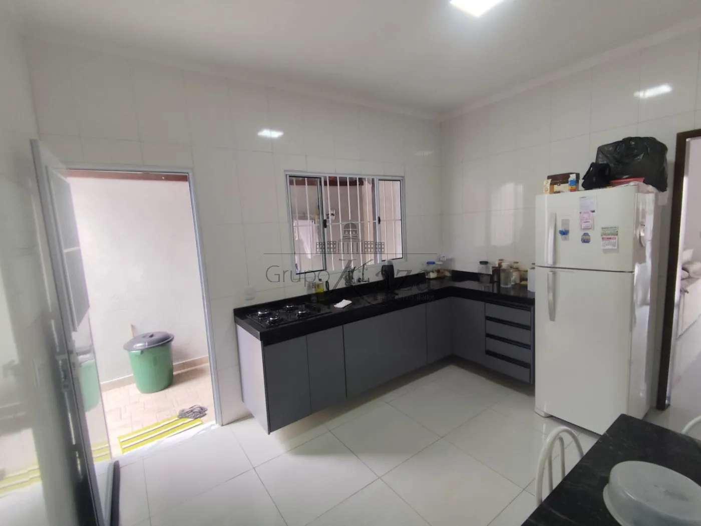 Foto 3 de Casa Sobrado em Conjunto Residencial Galo Branco, São José dos Campos - imagem 3