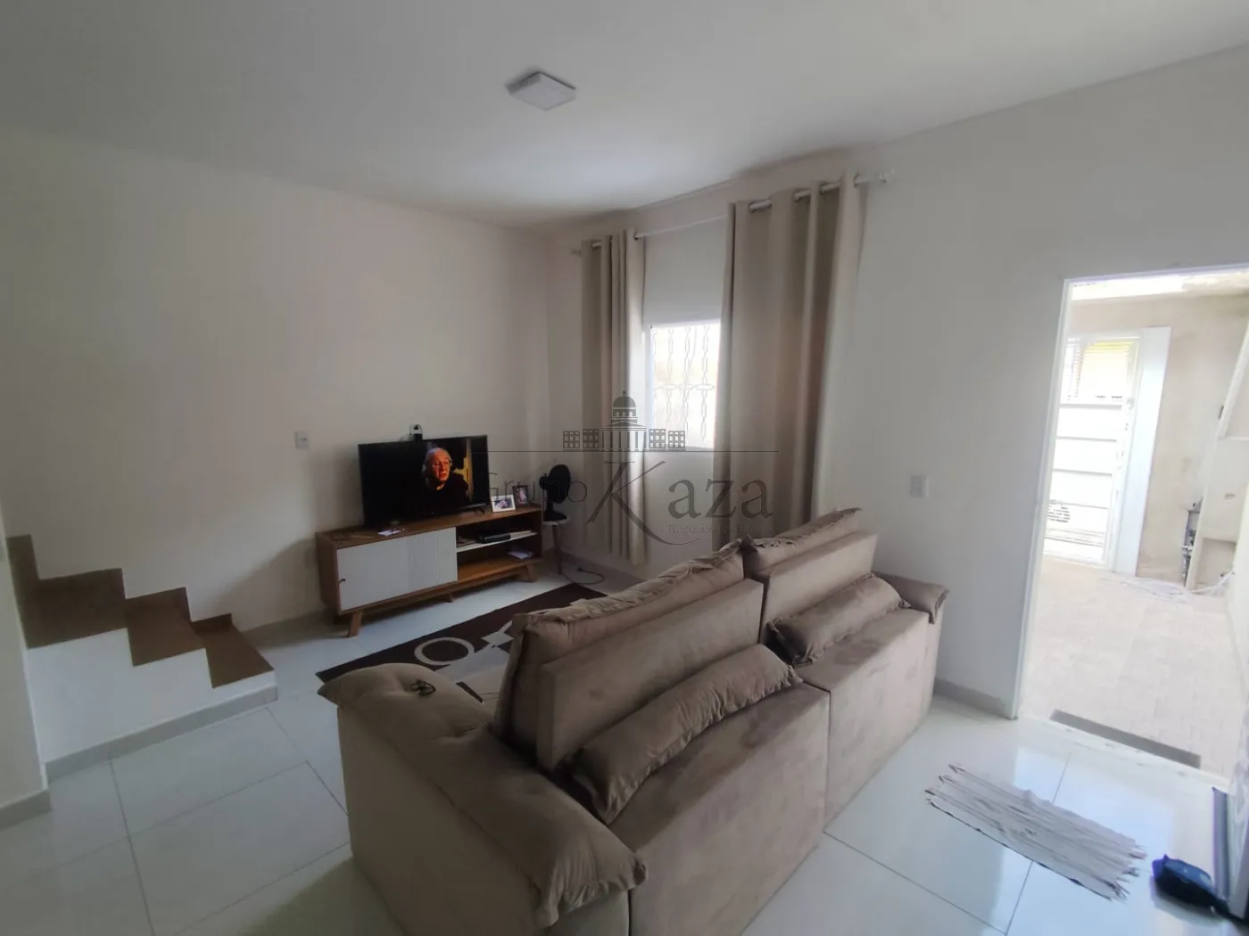 Foto 2 de Casa Sobrado em Conjunto Residencial Galo Branco, São José dos Campos - imagem 2