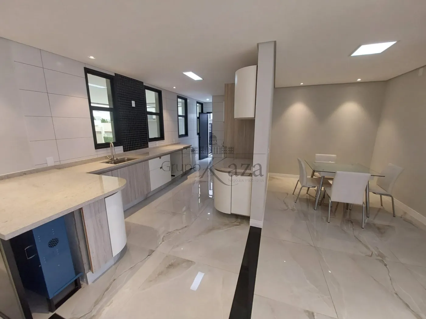 Foto 11 de Casa Condomínio em Jardim Altos de Santana II, Jacareí - imagem 11