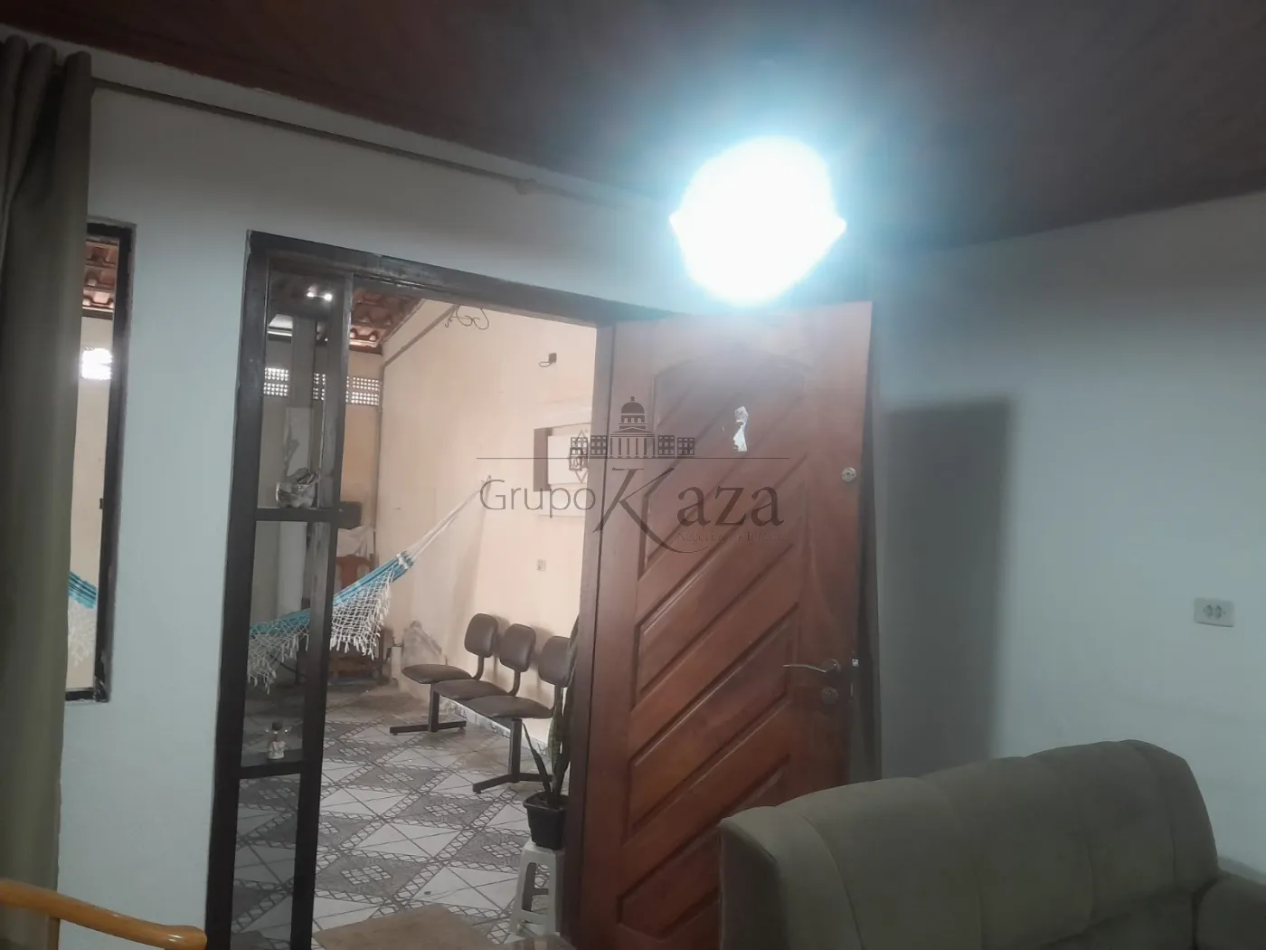 Foto 3 de Casa Padrão em Conjunto Residencial Trinta e Um de Março, São José dos Campos - imagem 3