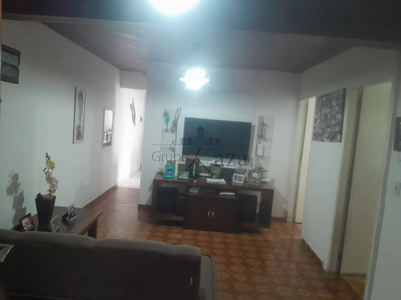 Foto 4 de Casa Padrão em Conjunto Residencial Trinta e Um de Março, São José dos Campos - imagem 4