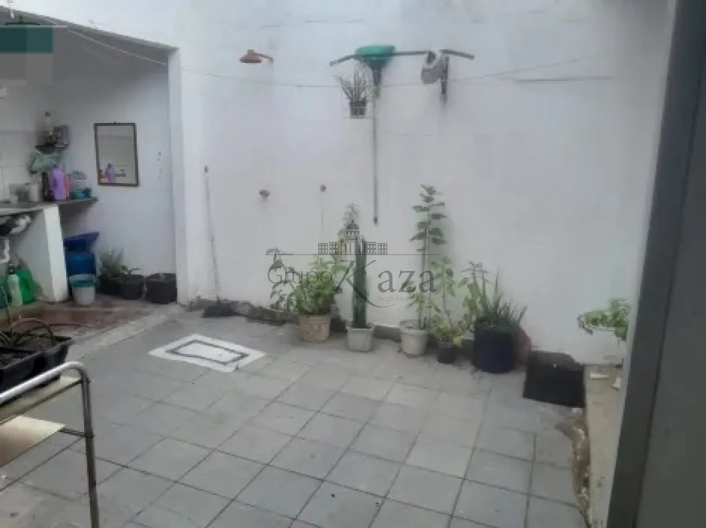 Foto 12 de Casa Padrão em Conjunto Residencial Trinta e Um de Março, São José dos Campos - imagem 12