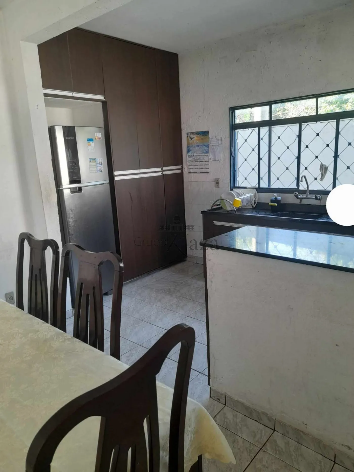 Foto 3 de Casa Padrão em Conjunto Residencial Galo Branco, São José dos Campos - imagem 3