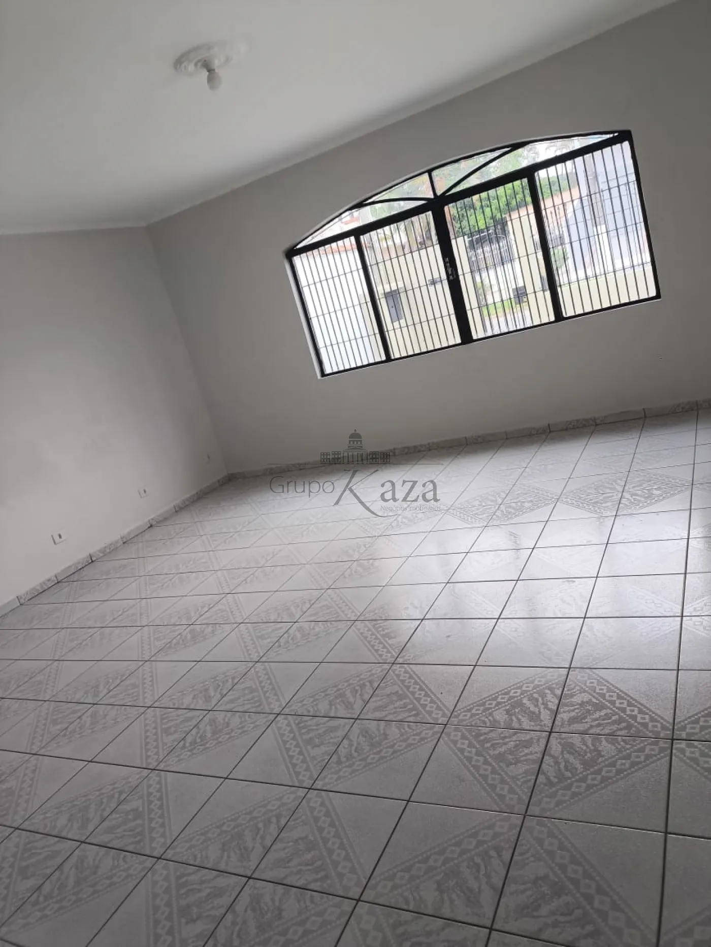 Foto 1 de Casa Padrão em Cidade Jardim, Jacareí - imagem 1