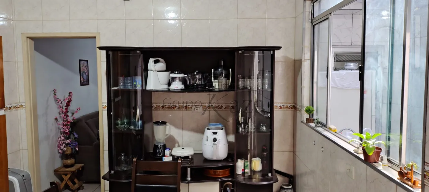 Foto 4 de Casa Sobrado em Parque Santo Antônio, Jacareí - imagem 4