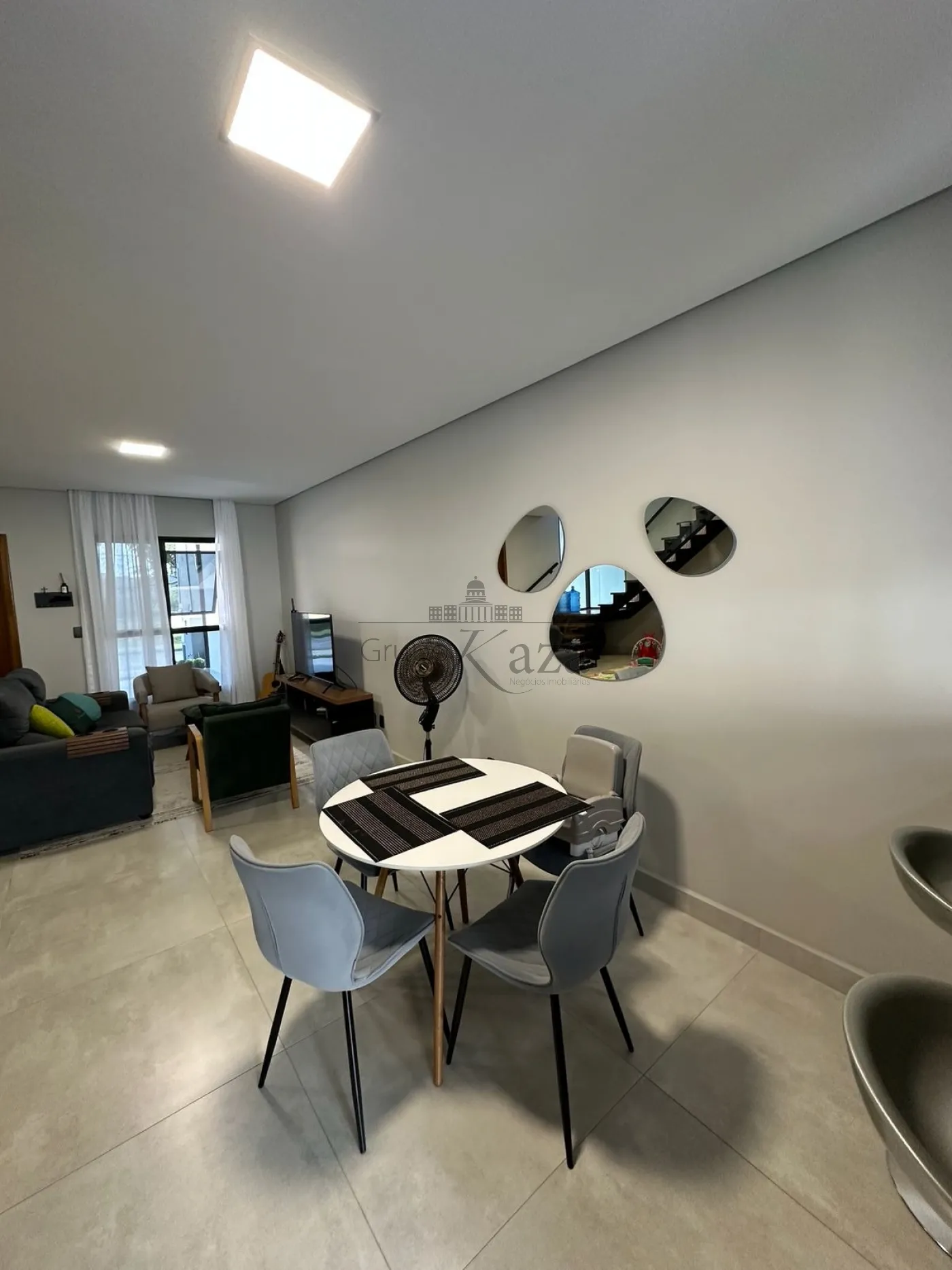 Foto 4 de Casa Condomínio em Jardim Jacinto, Jacareí - imagem 4