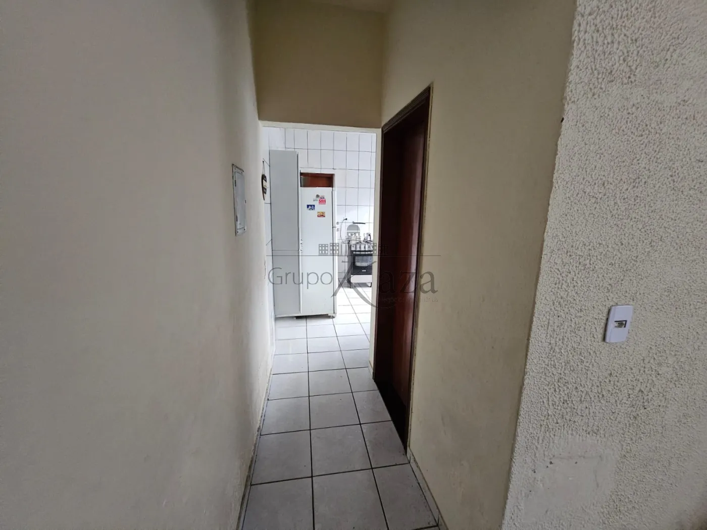 Foto 2 de Casa Padrão em Parque dos Ipês, São José dos Campos - imagem 2