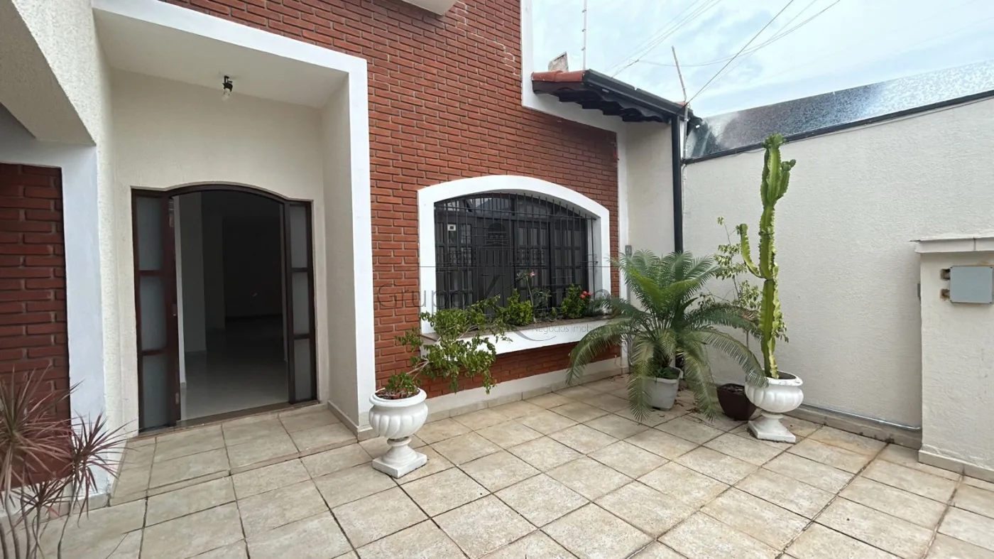 Foto 1 de Comercial Casa em Centro, Jacareí - imagem 1