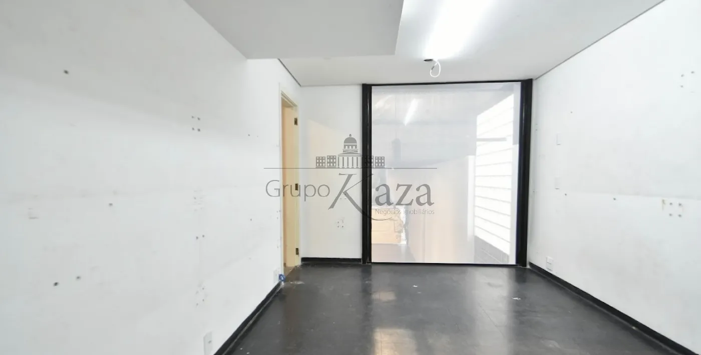 Foto 3 de Comercial Loja em Itaim Bibi, São Paulo - imagem 3