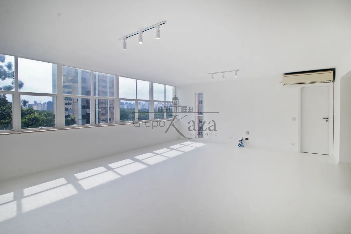 Foto 1 de Apartamento Padrão em Itaim Bibi, São Paulo - imagem 1
