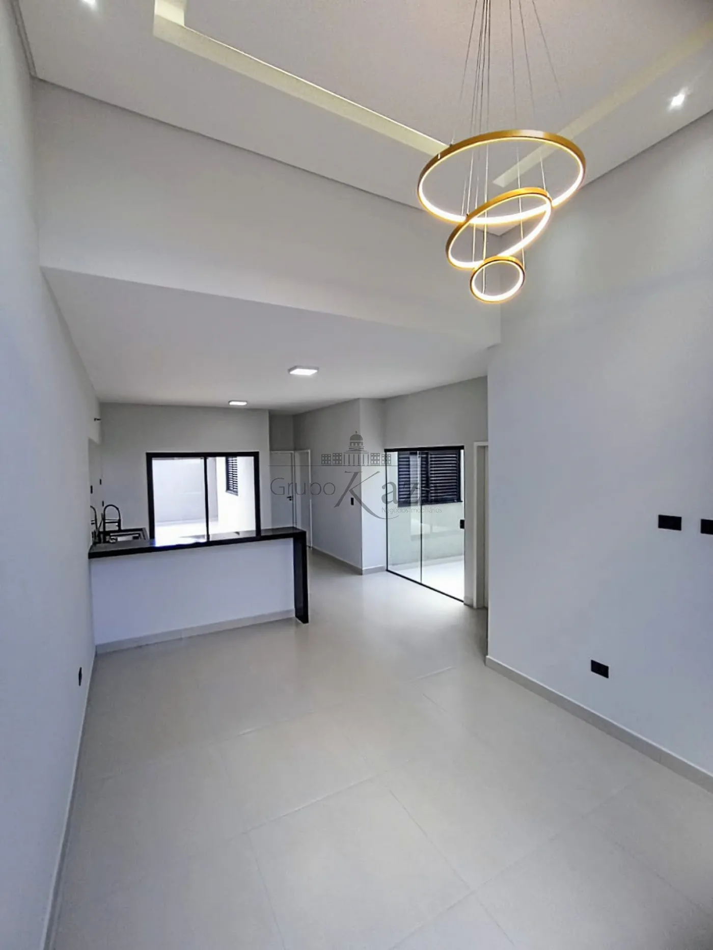 Foto 2 de Casa Padrão em Residencial Santa Paula, Jacareí - imagem 2