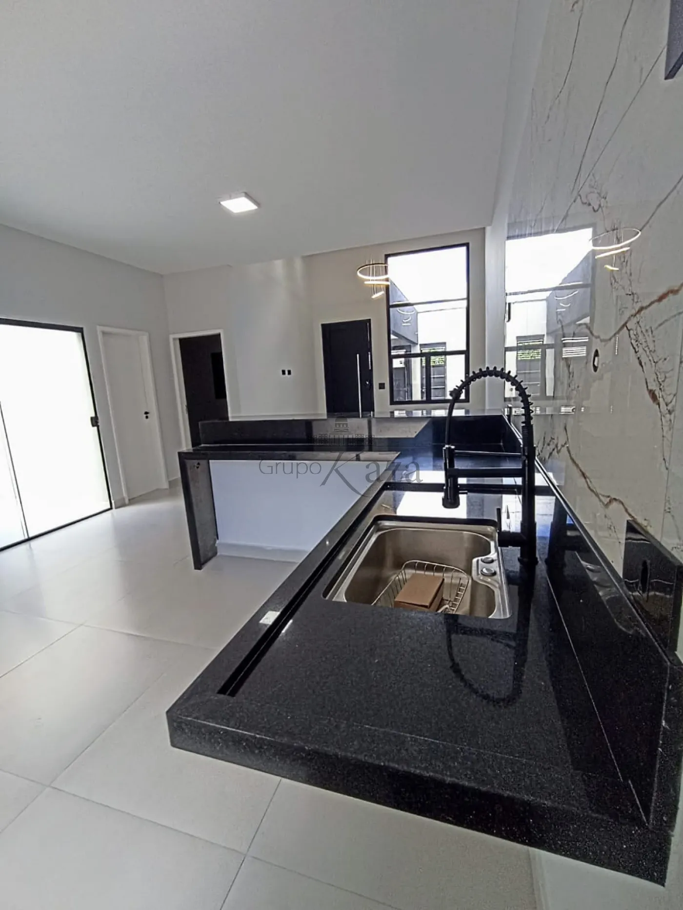 Foto 5 de Casa Padrão em Residencial Santa Paula, Jacareí - imagem 5