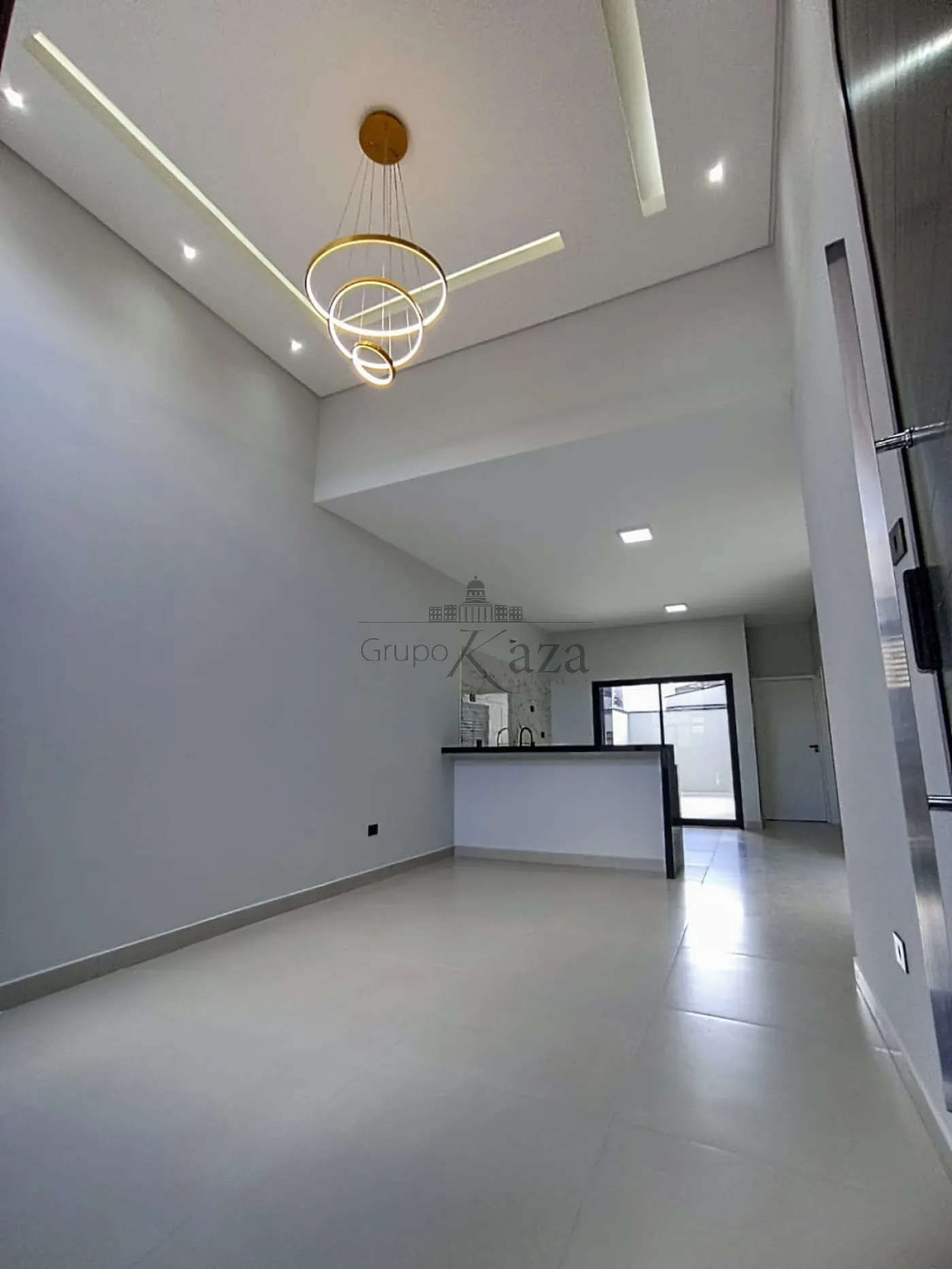 Foto 3 de Casa Padrão em Residencial Santa Paula, Jacareí - imagem 3