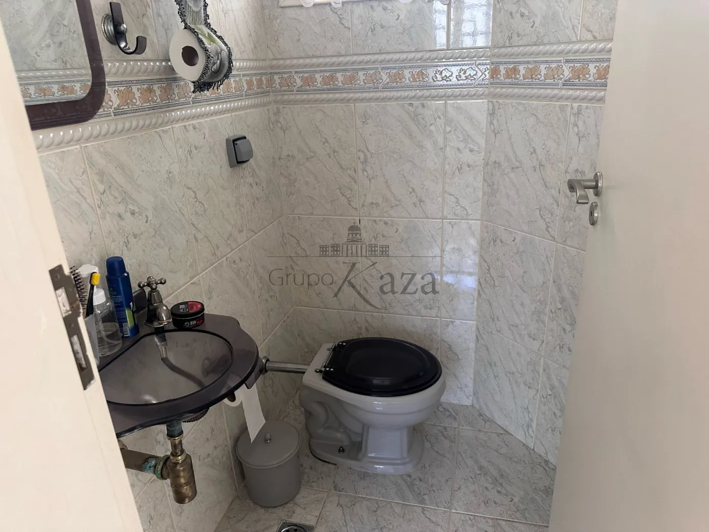 Foto 10 de Casa Sobrado em Jardim Siesta, Jacareí - imagem 10