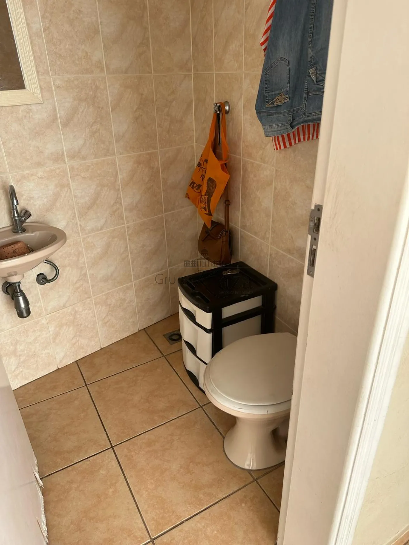 Foto 15 de Casa Sobrado em Jardim Siesta, Jacareí - imagem 15