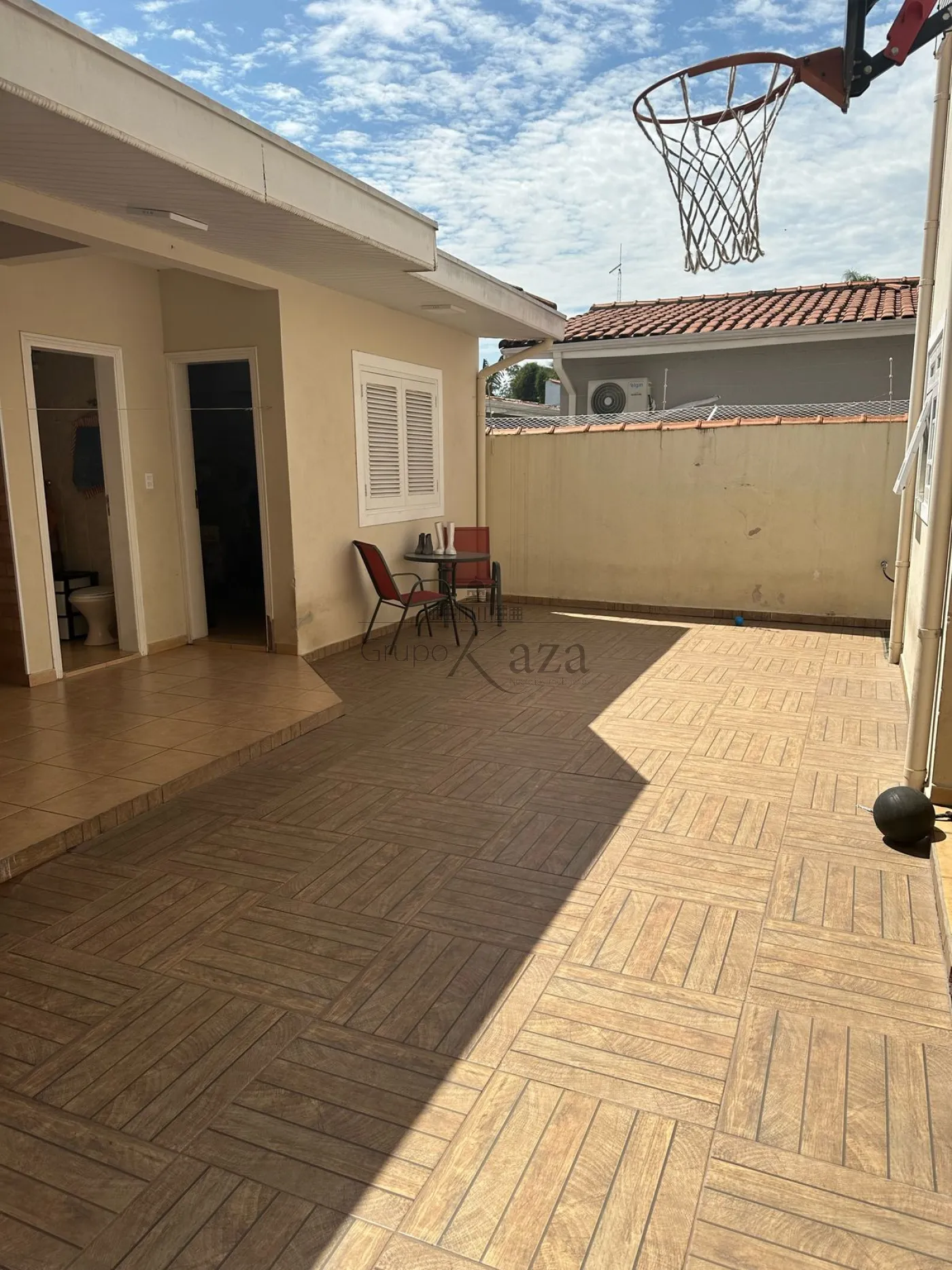 Foto 14 de Casa Sobrado em Jardim Siesta, Jacareí - imagem 14
