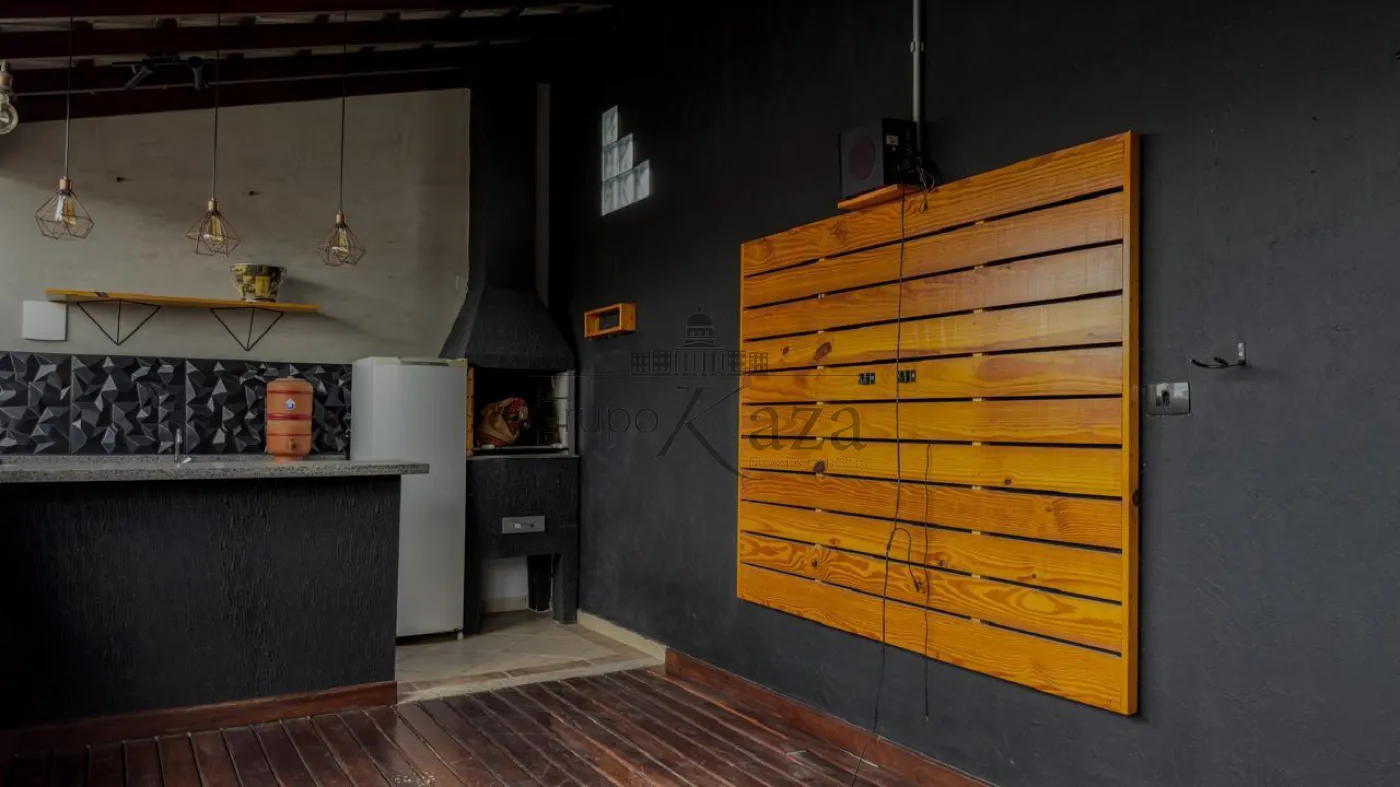 Foto 32 de Casa Padrão em Jardim Altos de Santana II, Jacareí - imagem 32