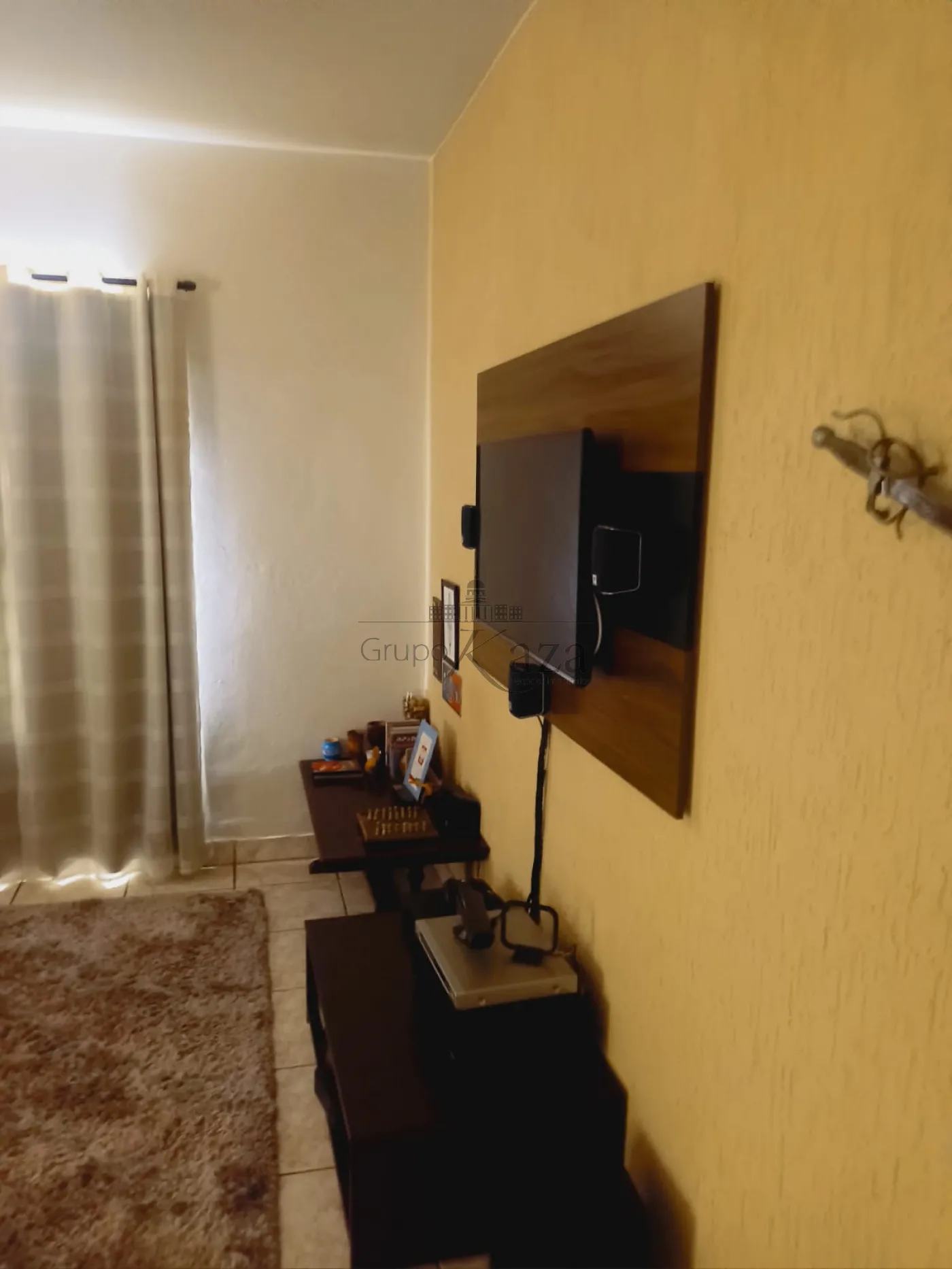 Foto 2 de Casa Padrão em Jardim Oriente, São José dos Campos - imagem 2