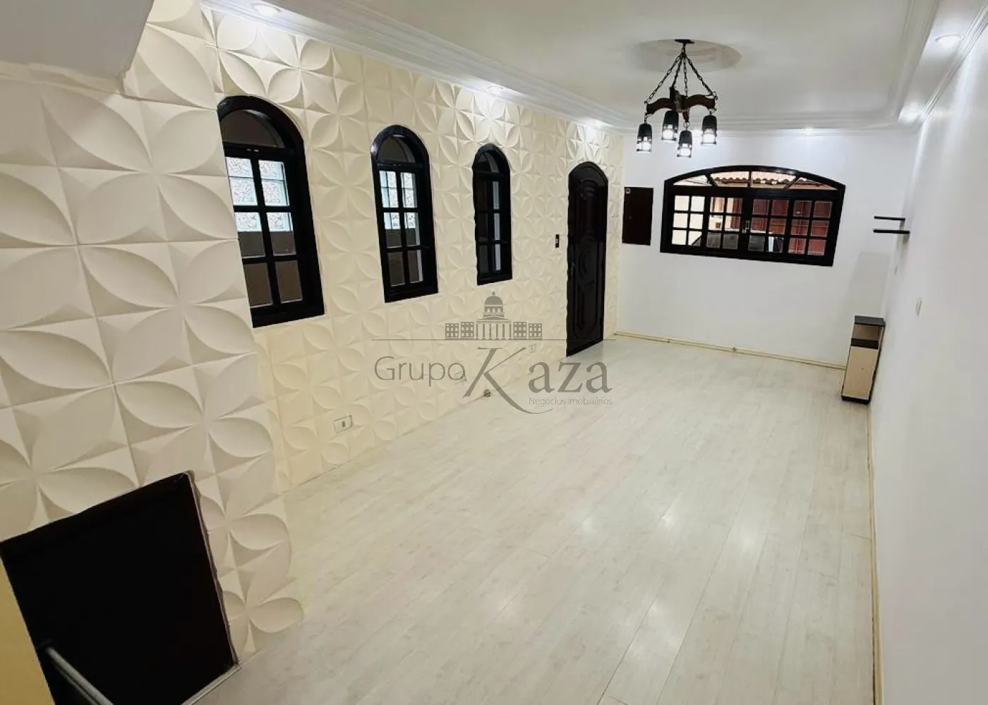 Foto 1 de Casa Sobrado em Vila Tatetuba, São José dos Campos - imagem 1