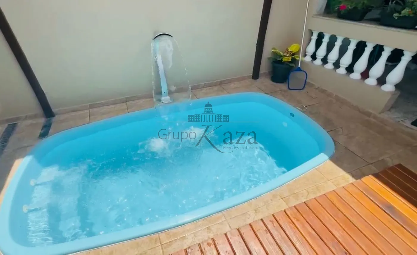 Foto 16 de Casa Sobrado em Vila Tatetuba, São José dos Campos - imagem 16