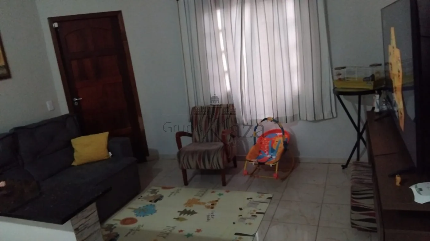 Foto 1 de Casa Padrão em Jardim dos Bandeirantes, São José dos Campos - imagem 1