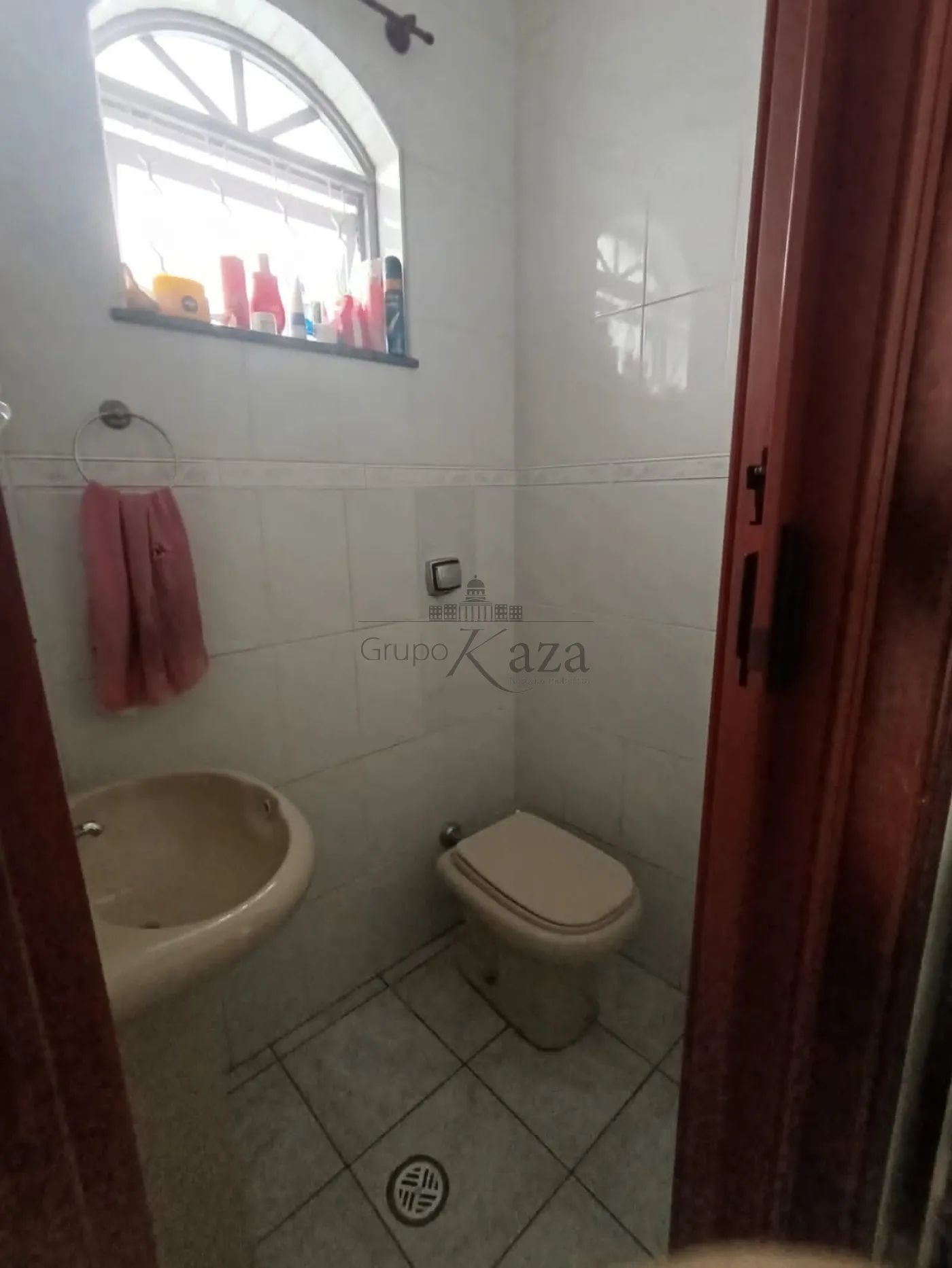 Foto 3 de Casa Sobrado em Vila Tesouro, São José dos Campos - imagem 3