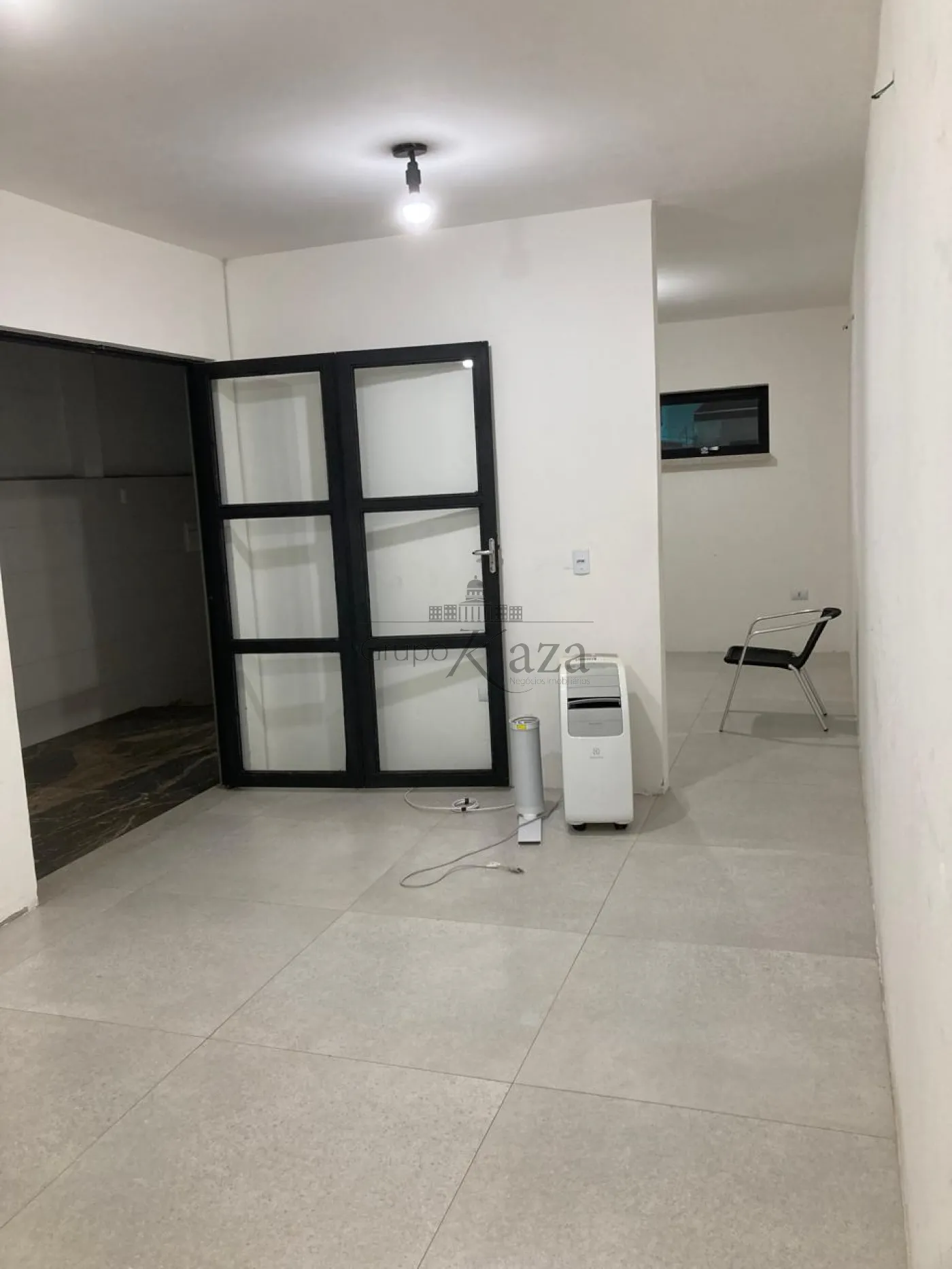 Foto 1 de Comercial Casa em Vila Guaianazes, São José dos Campos - imagem 1