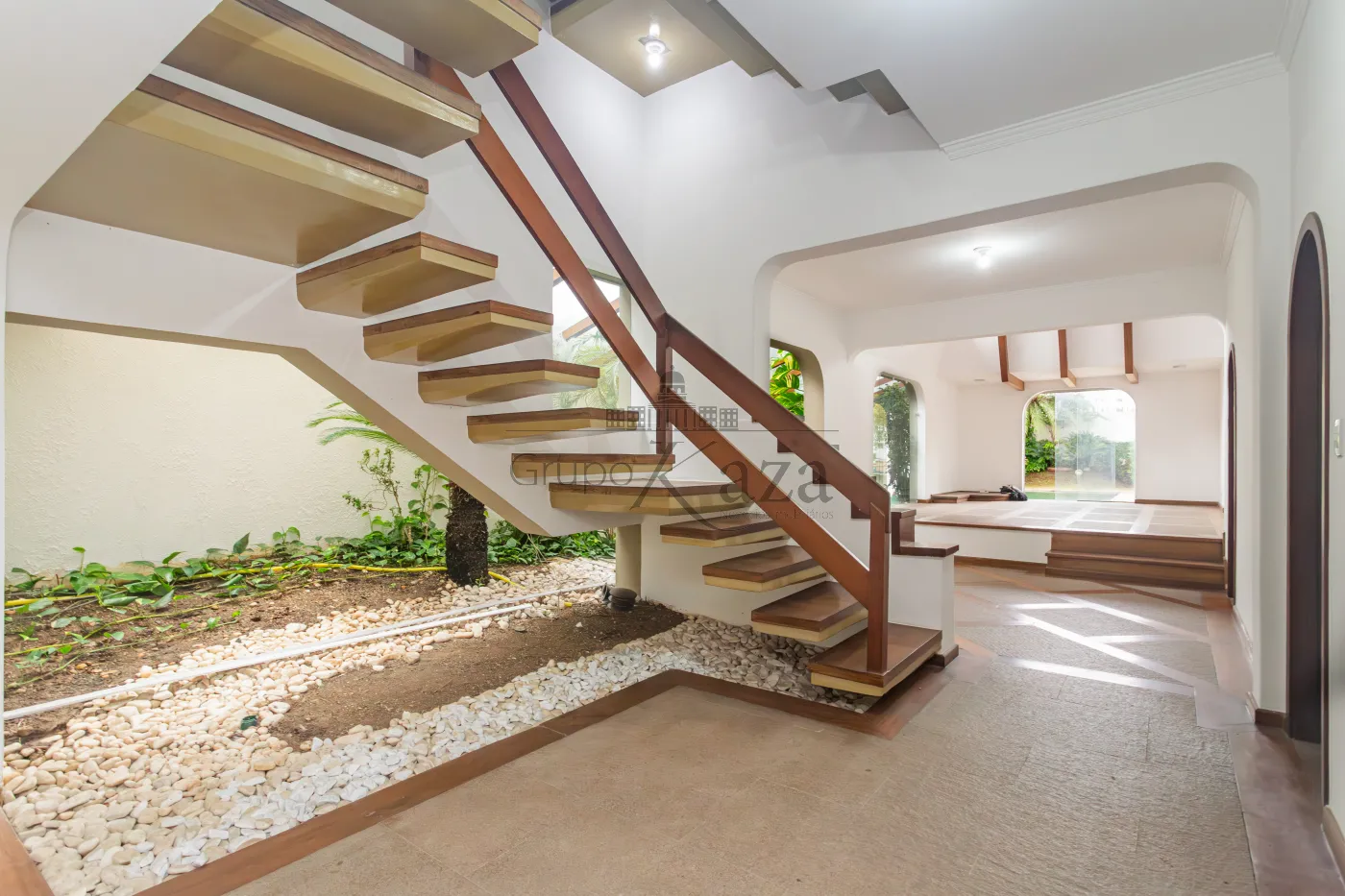 Foto 3 de Casa Padrão em Alto de Pinheiros, São Paulo - imagem 3