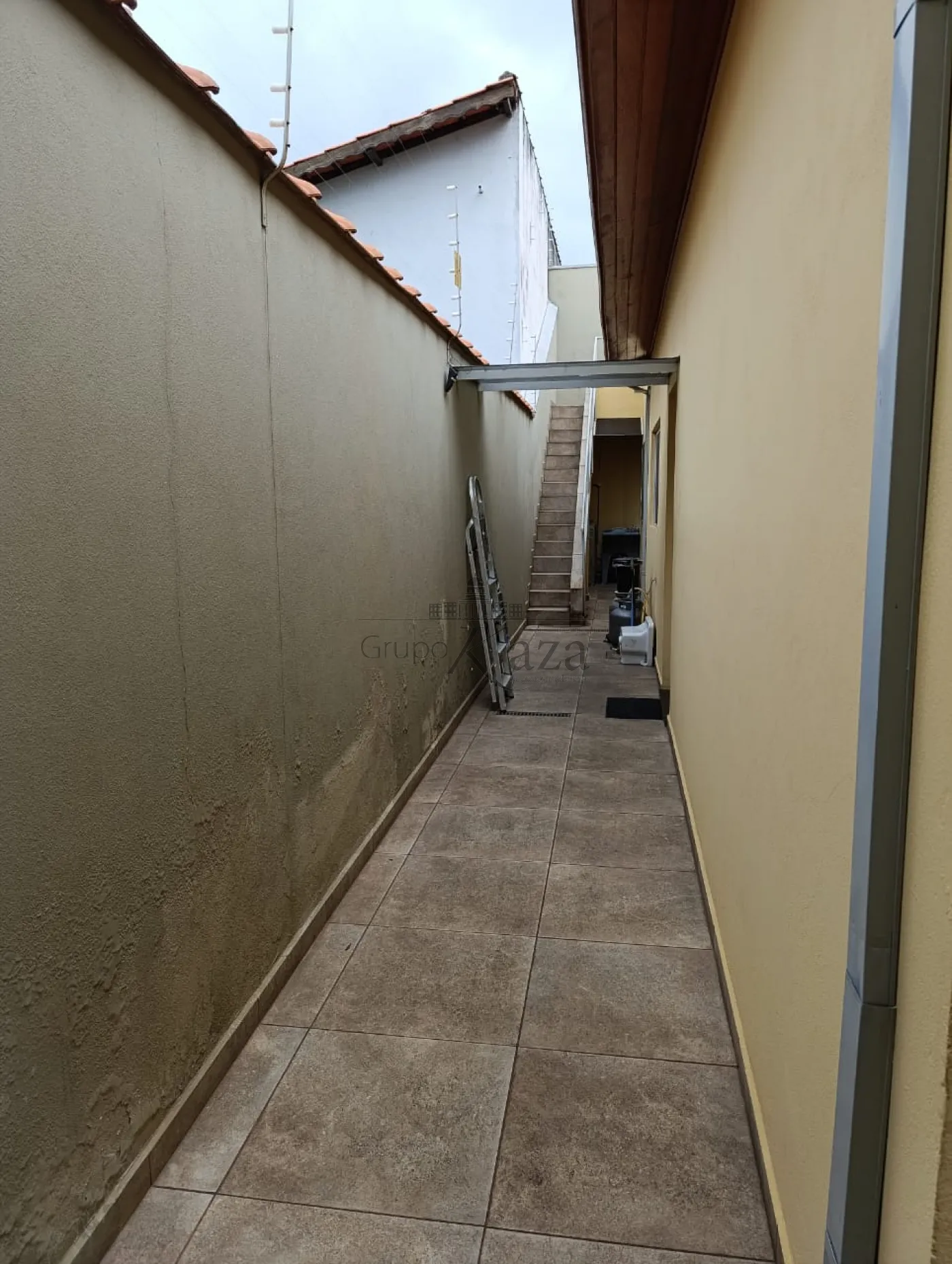 Foto 22 de Casa Padrão em Jardim Santa Maria, Jacareí - imagem 22