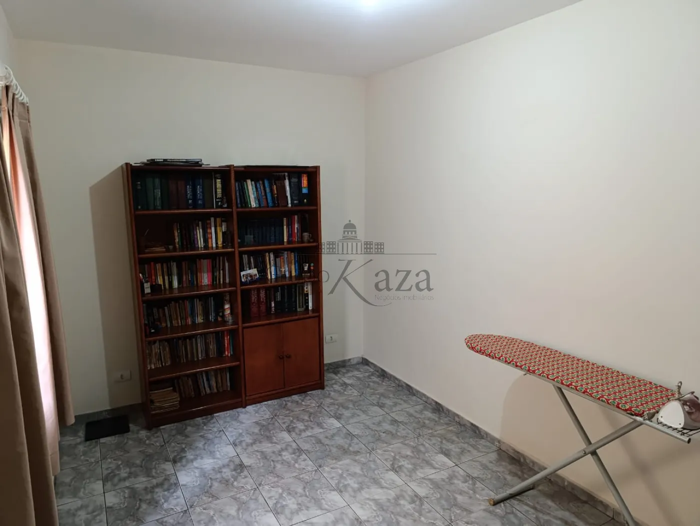 Foto 11 de Casa Padrão em Jardim Santa Maria, Jacareí - imagem 11
